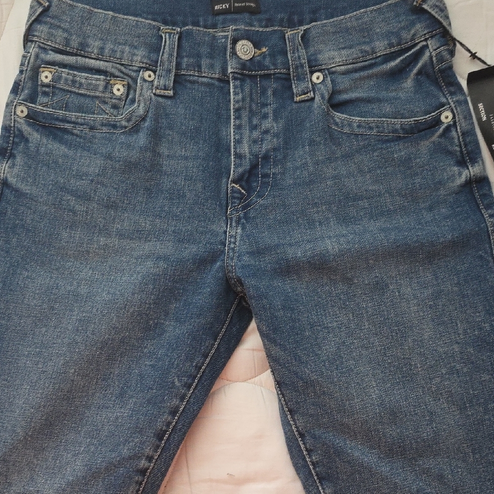 True Religion Slim Blue Jeans with Distressed Look